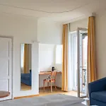 By La Perla Guest house