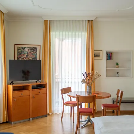 By La Perla Guest house 3*