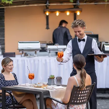 Maison d'hôtes By La Perla 3*