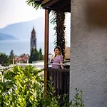 By La Perla Pensjonat